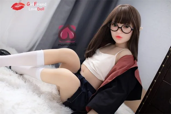 Flat-Chest-Tiny-Sex-Doll-3