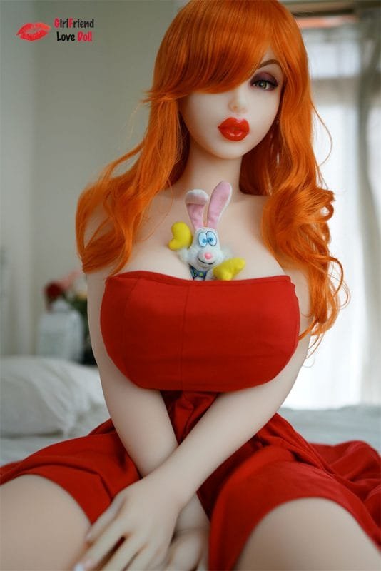 Huge-tits-Piper-doll-4
